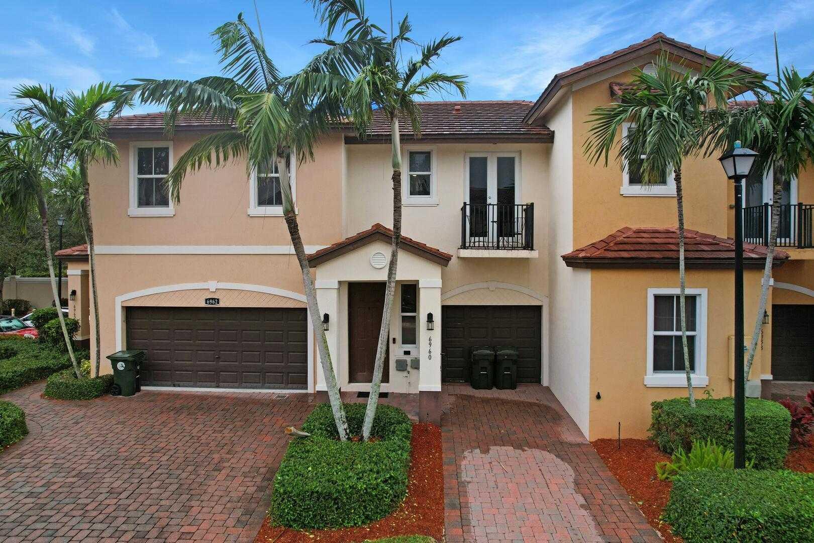 6960 Long Pine, Coconut Creek, Townhouse,  for sale, Arlene   Toolsie , Re/Max Direct